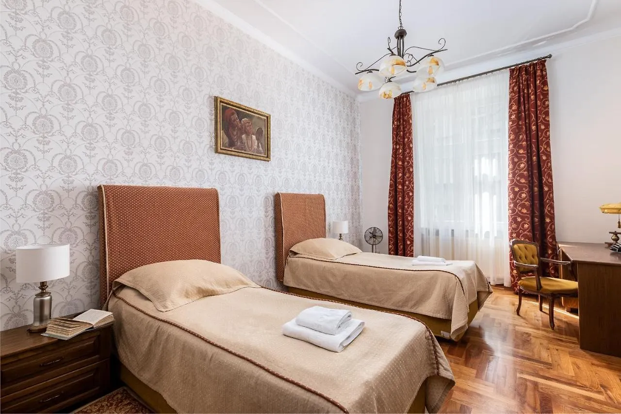 Best Location To Explore Krakow Spacious 105M2